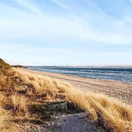 Prora Solitaire Avida Penth, * Binz